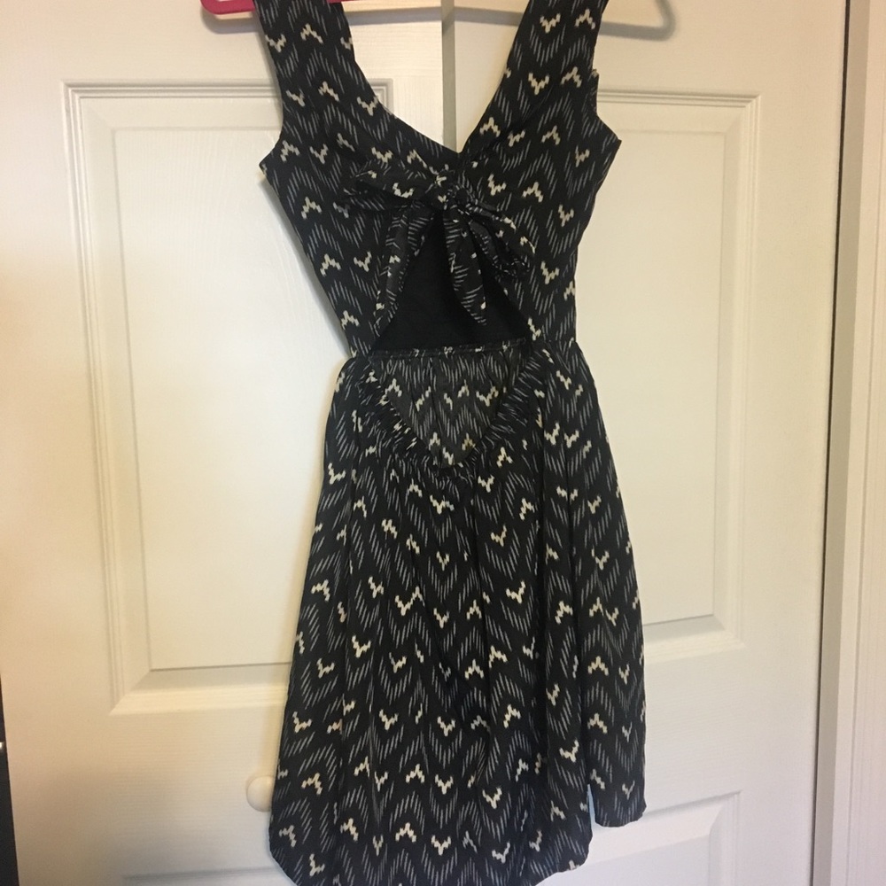 Black & Grey Open Bow-Back Dress